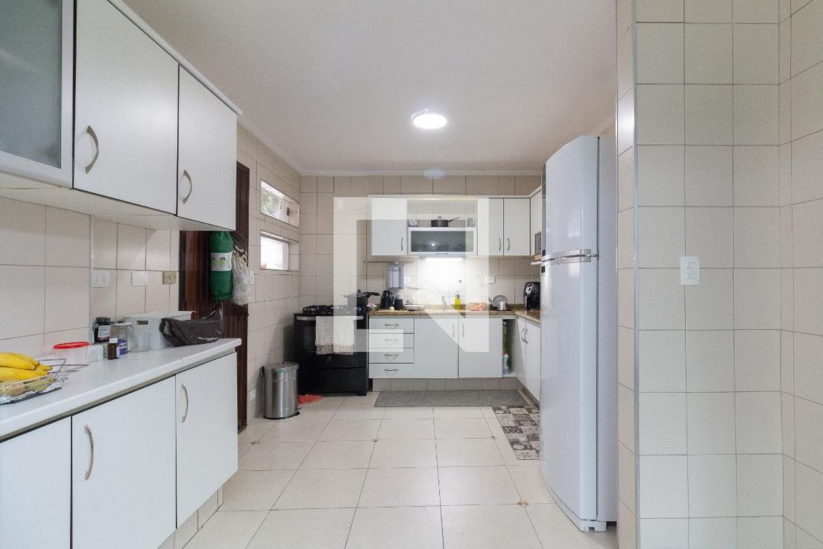 Casa, 3 quartos, 278 m² - Foto 24