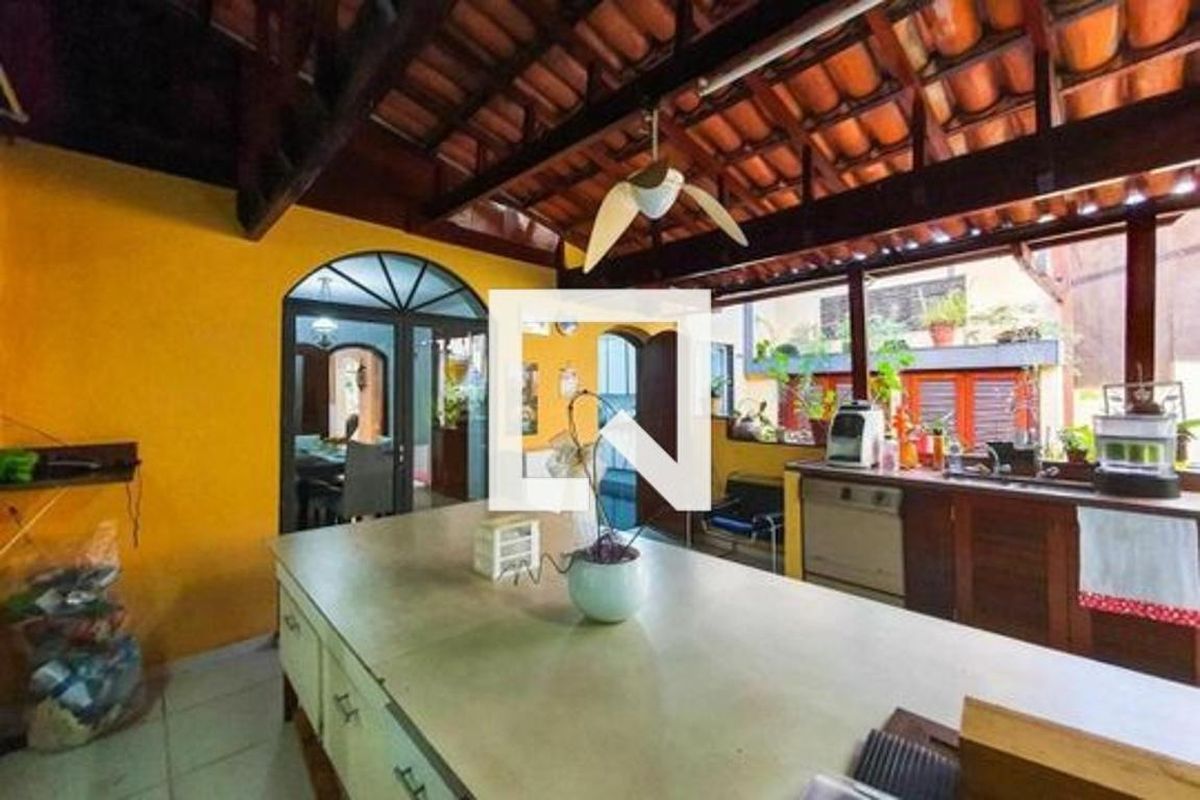 Casa, 3 quartos, 250 m² - Foto 91