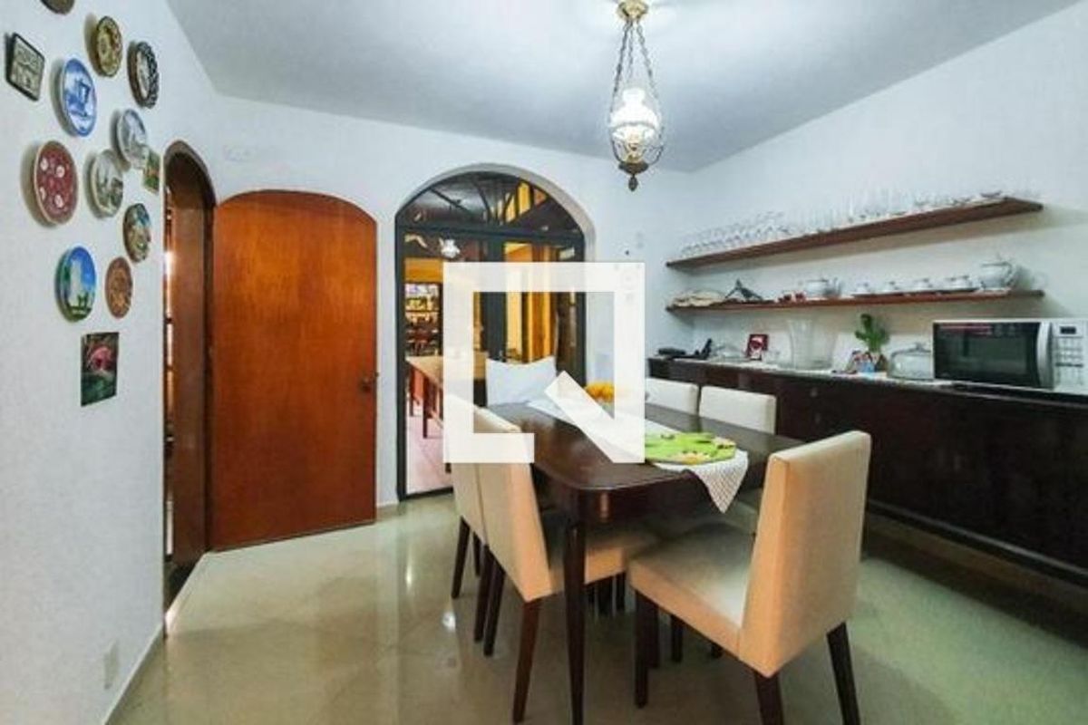 Casa, 3 quartos, 250 m² - Foto 14