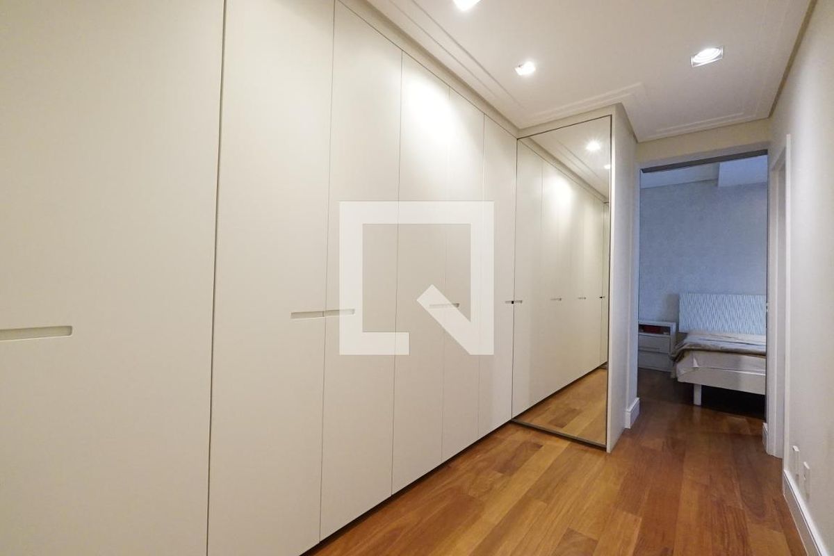 Apartamento, 4 quartos, 226 m² - Foto 47
