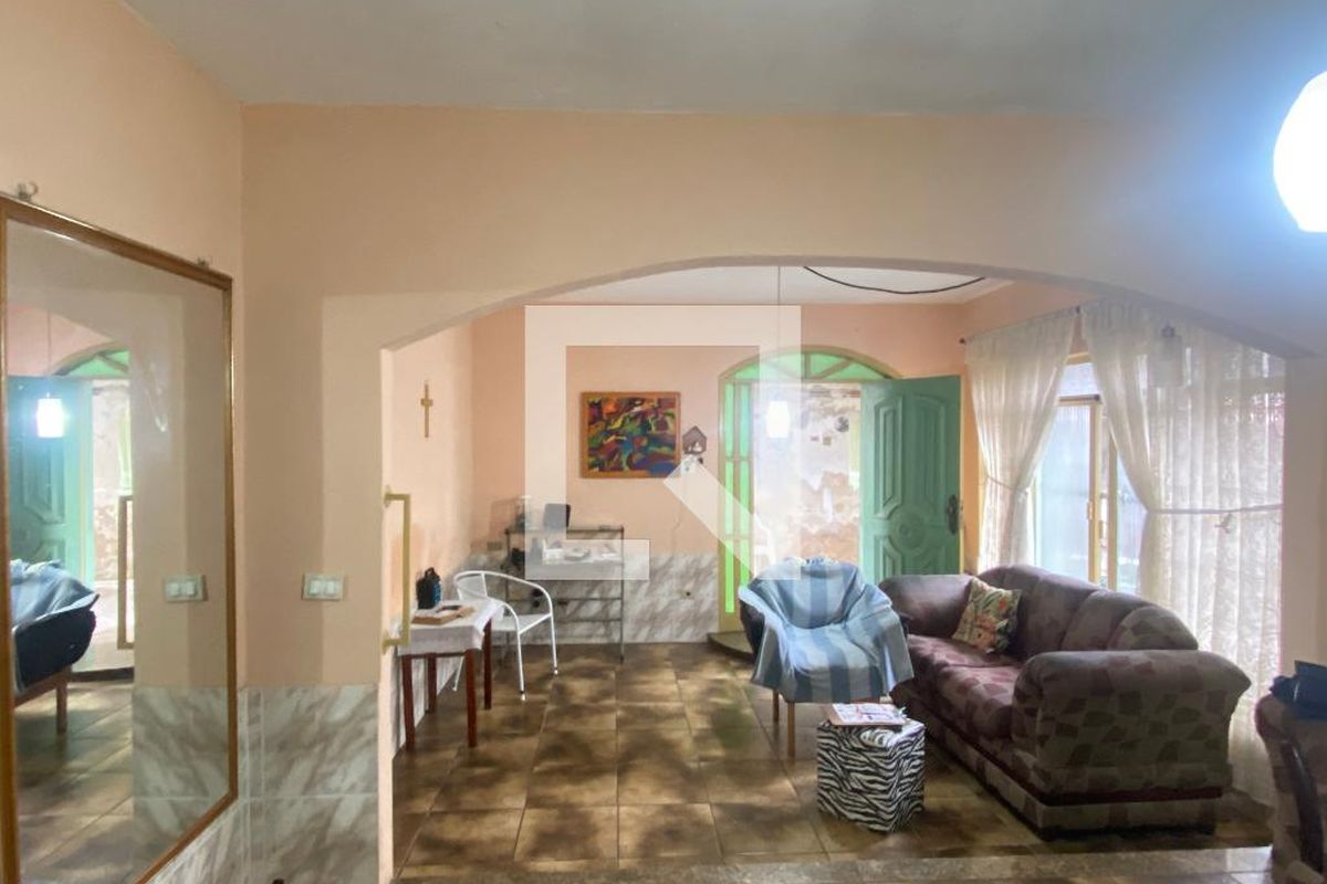Casa, 3 quartos, 300 m² - Foto 1