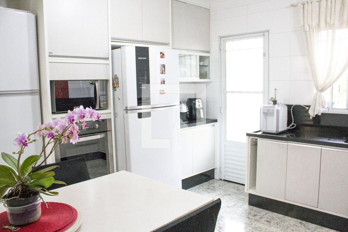Casa, 4 quartos, 250 m² - Foto 25
