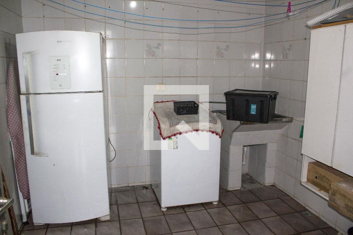 Casa, 4 quartos, 250 m² - Foto 32