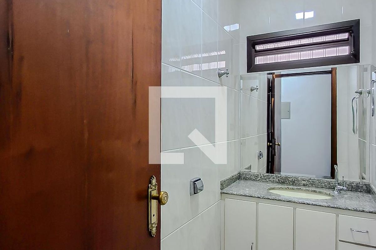 Casa, 4 quartos, 310 m² - Foto 49