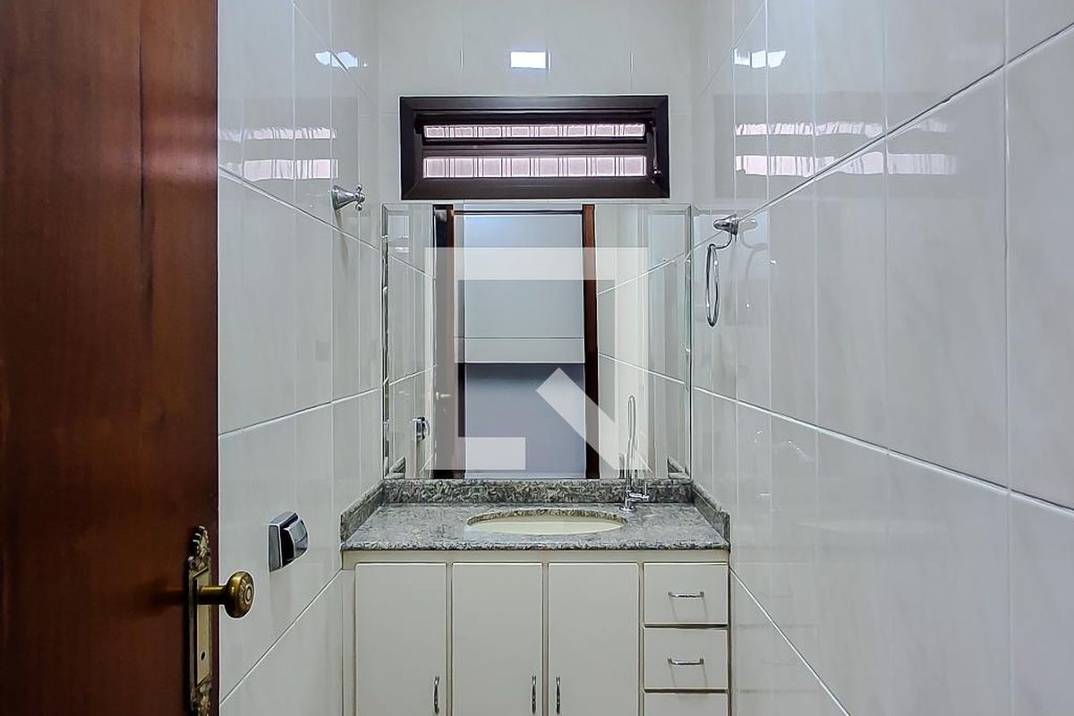 Casa, 4 quartos, 310 m² - Foto 47