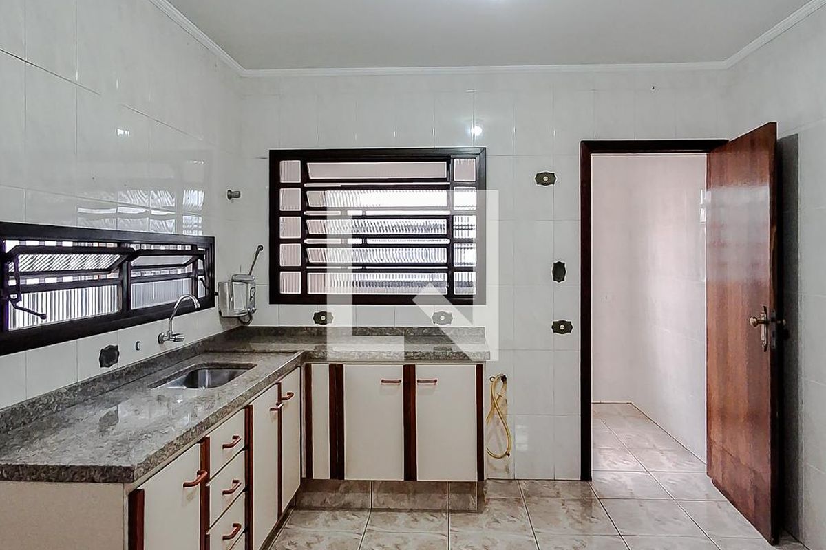Casa, 4 quartos, 310 m² - Foto 13