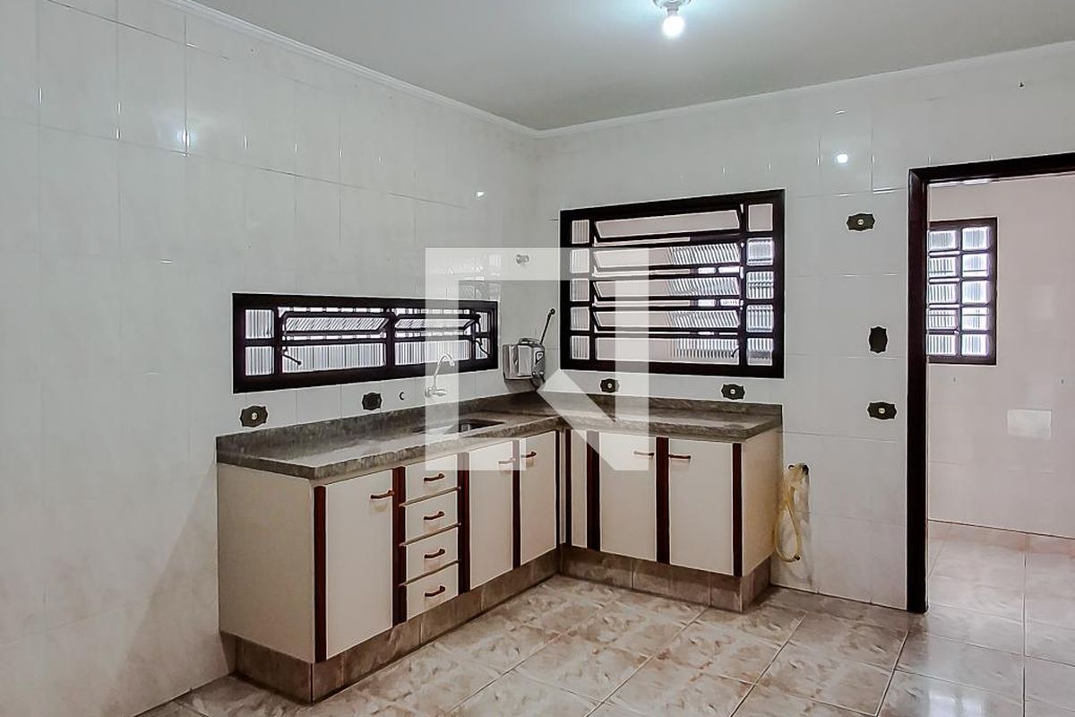 Casa, 4 quartos, 310 m² - Foto 14