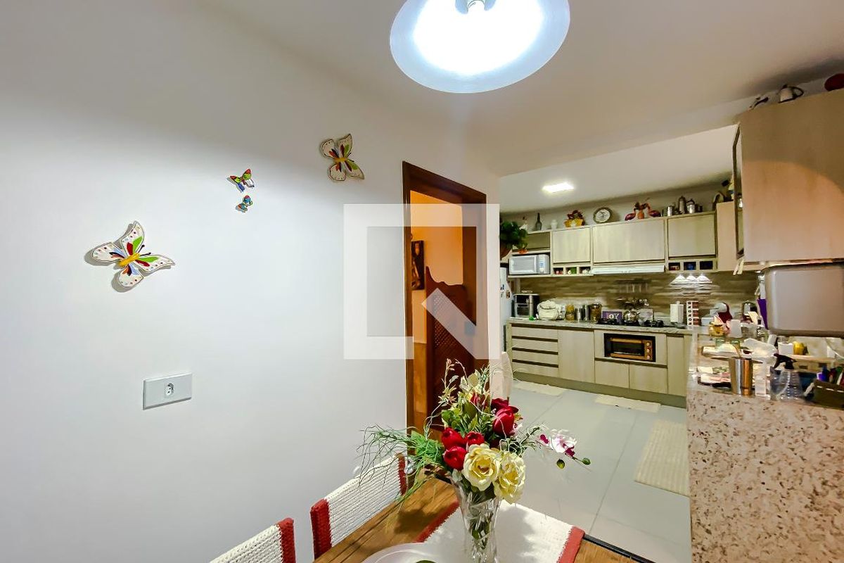 Casa, 5 quartos, 207 m² - Foto 8