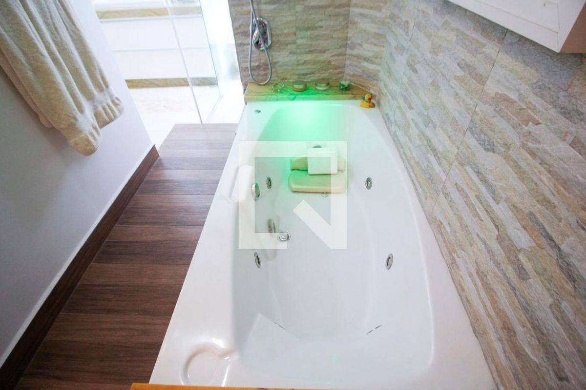 Apartamento, 3 quartos, 216 m² - Foto 43
