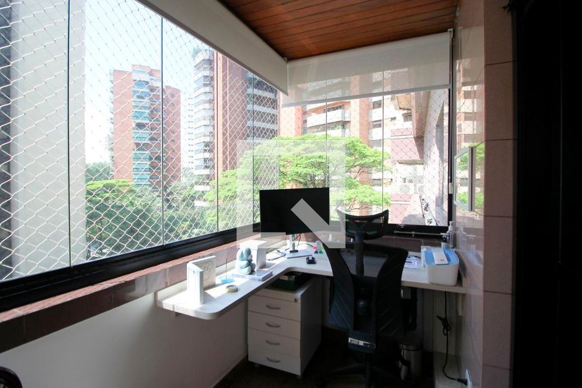 Apartamento, 3 quartos, 216 m² - Foto 21