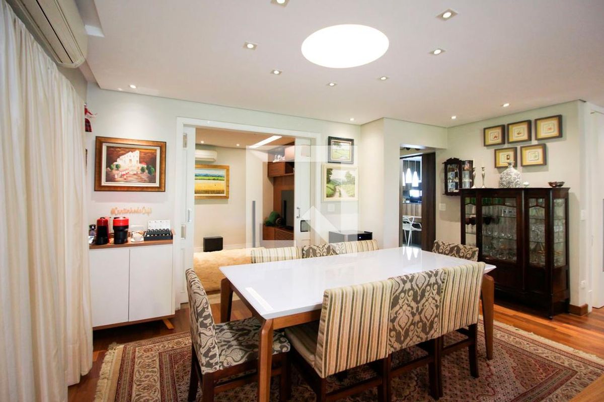 Apartamento, 3 quartos, 216 m² - Foto 4