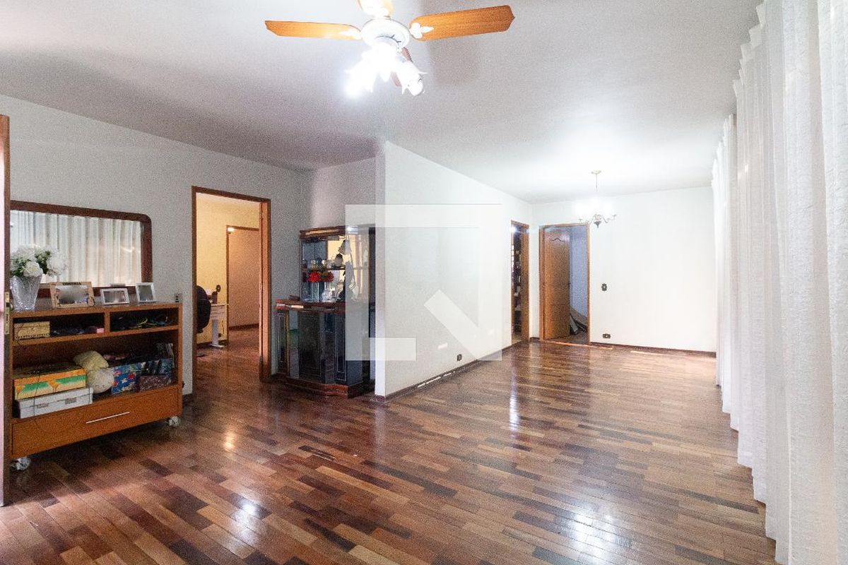 Casa, 4 quartos, 250 m² - Foto 2