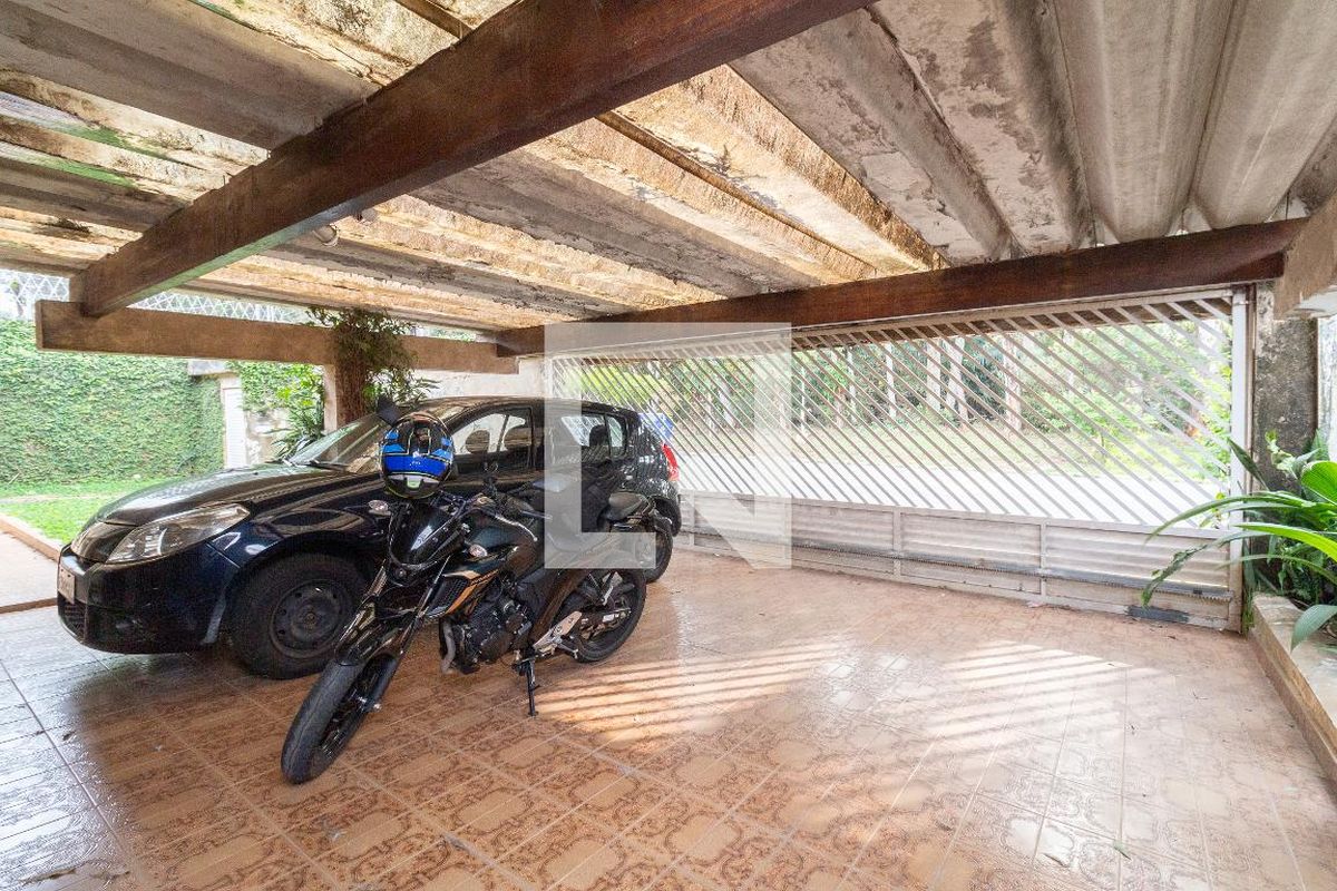 Casa, 4 quartos, 250 m² - Foto 41