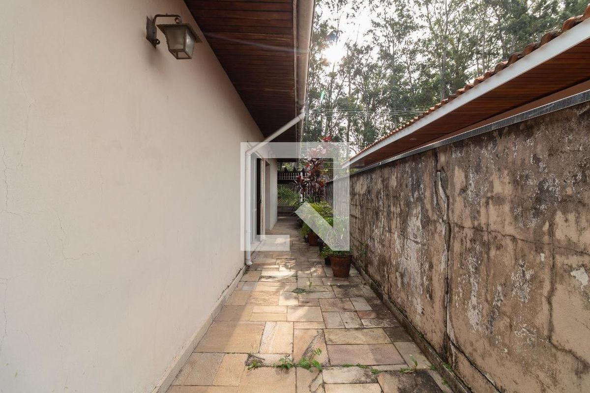 Casa, 4 quartos, 250 m² - Foto 29