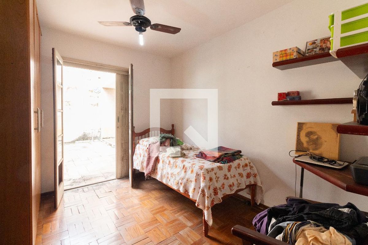 Casa, 4 quartos, 250 m² - Foto 13