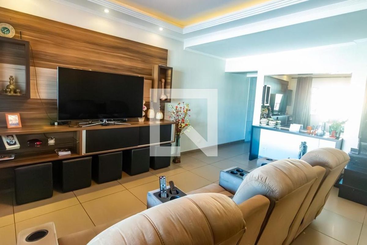 Casa, 3 quartos, 195 m² - Foto 4