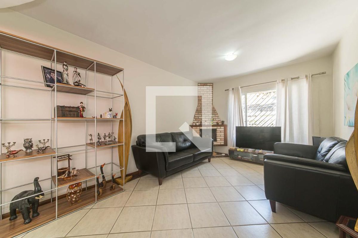 Casa, 3 quartos, 195 m² - Foto 1
