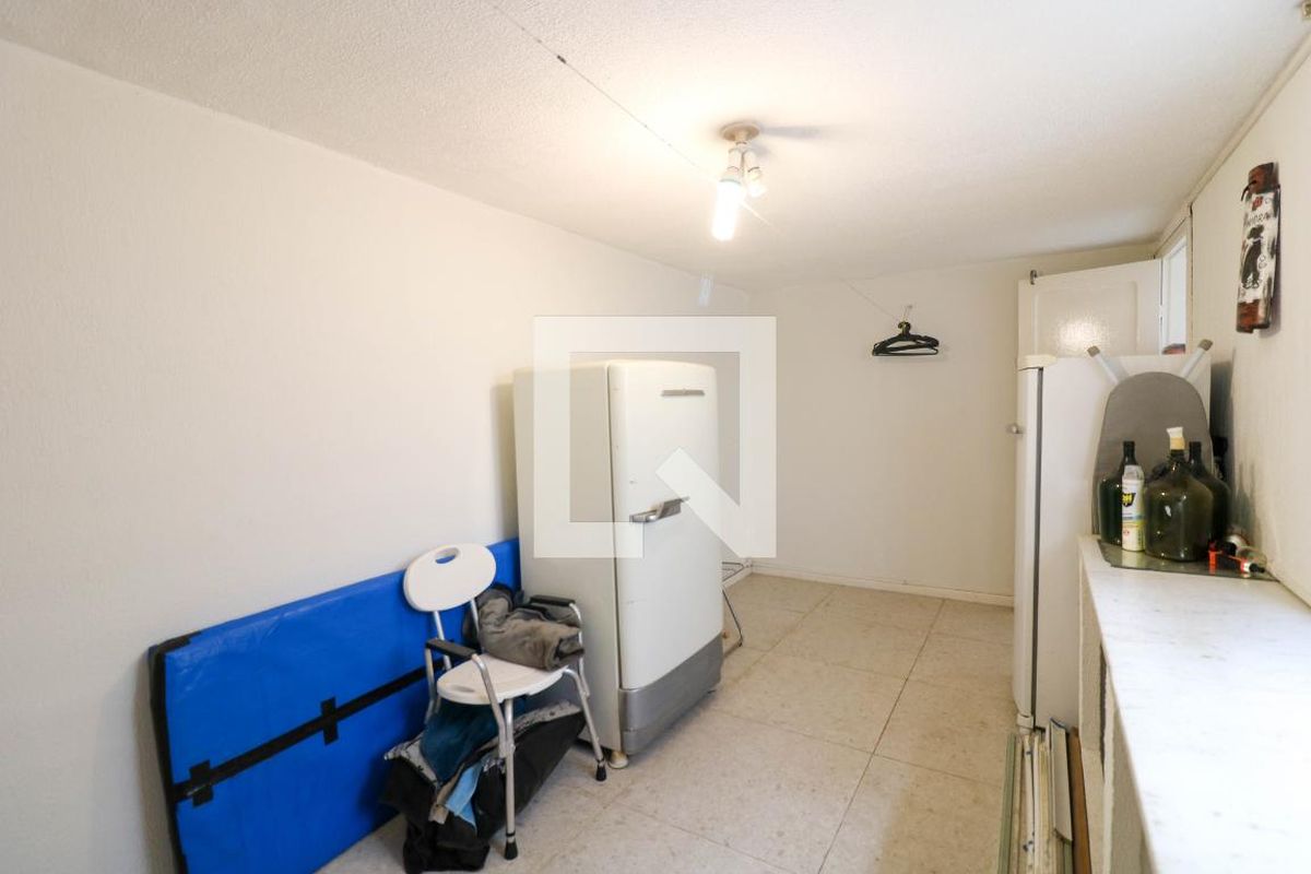 Casa, 3 quartos, 240 m² - Foto 73
