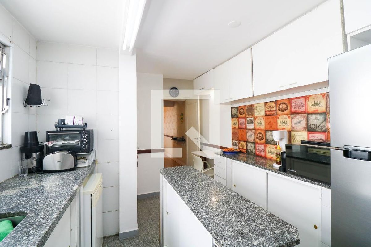 Casa, 3 quartos, 240 m² - Foto 57