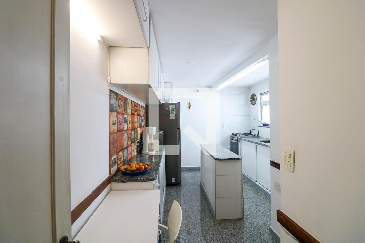 Casa, 3 quartos, 240 m² - Foto 51