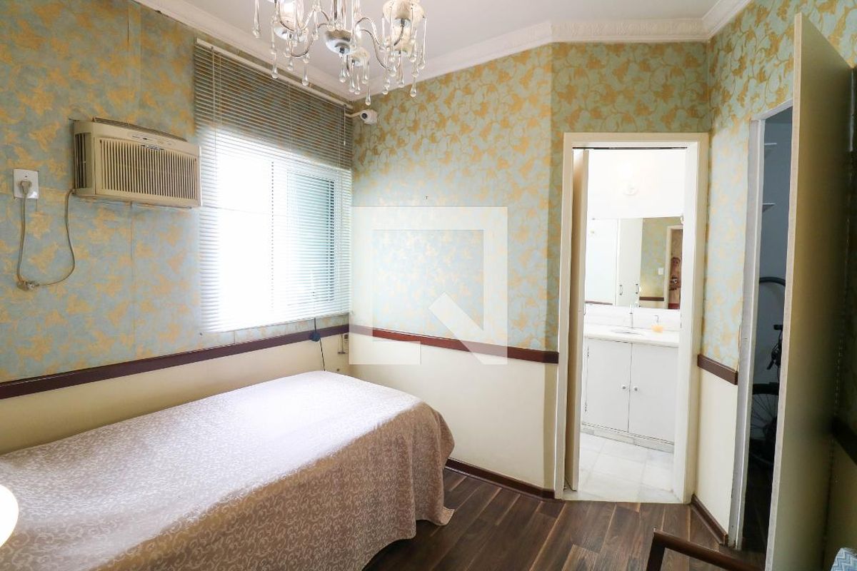 Casa, 3 quartos, 240 m² - Foto 35