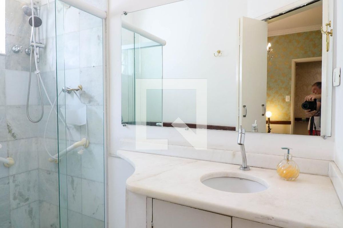 Casa, 3 quartos, 240 m² - Foto 45