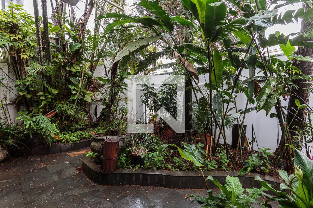 Casa, 6 quartos, 312 m² - Foto 60