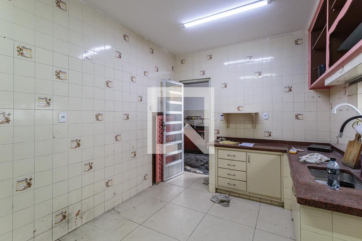 Casa, 6 quartos, 312 m² - Foto 6