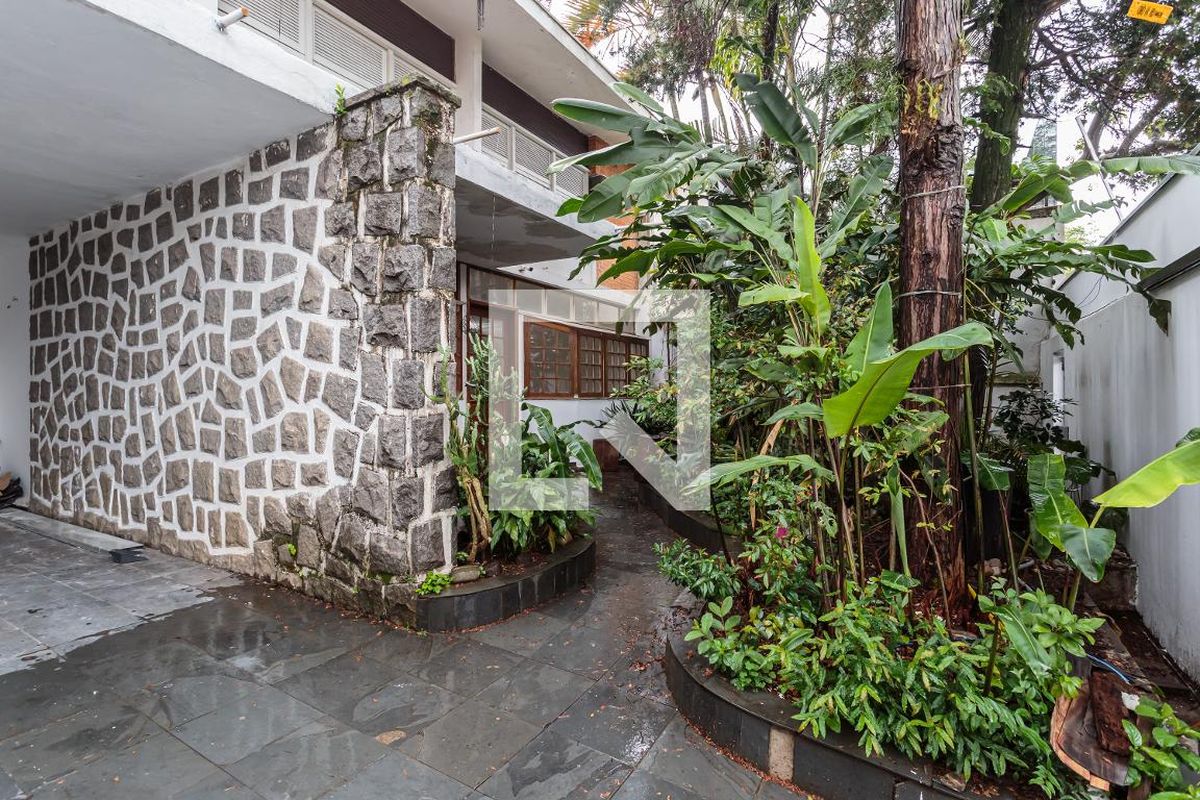 Casa, 6 quartos, 312 m² - Foto 58