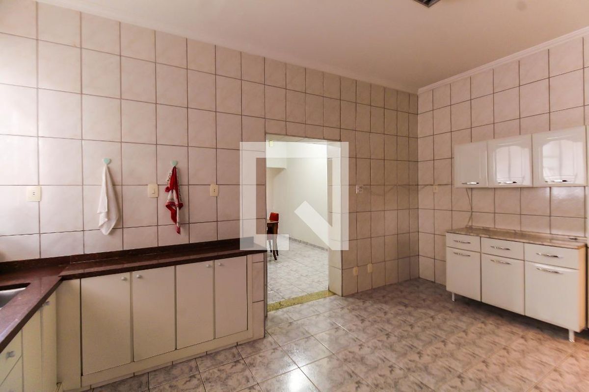 Casa, 2 quartos, 286 m² - Foto 19