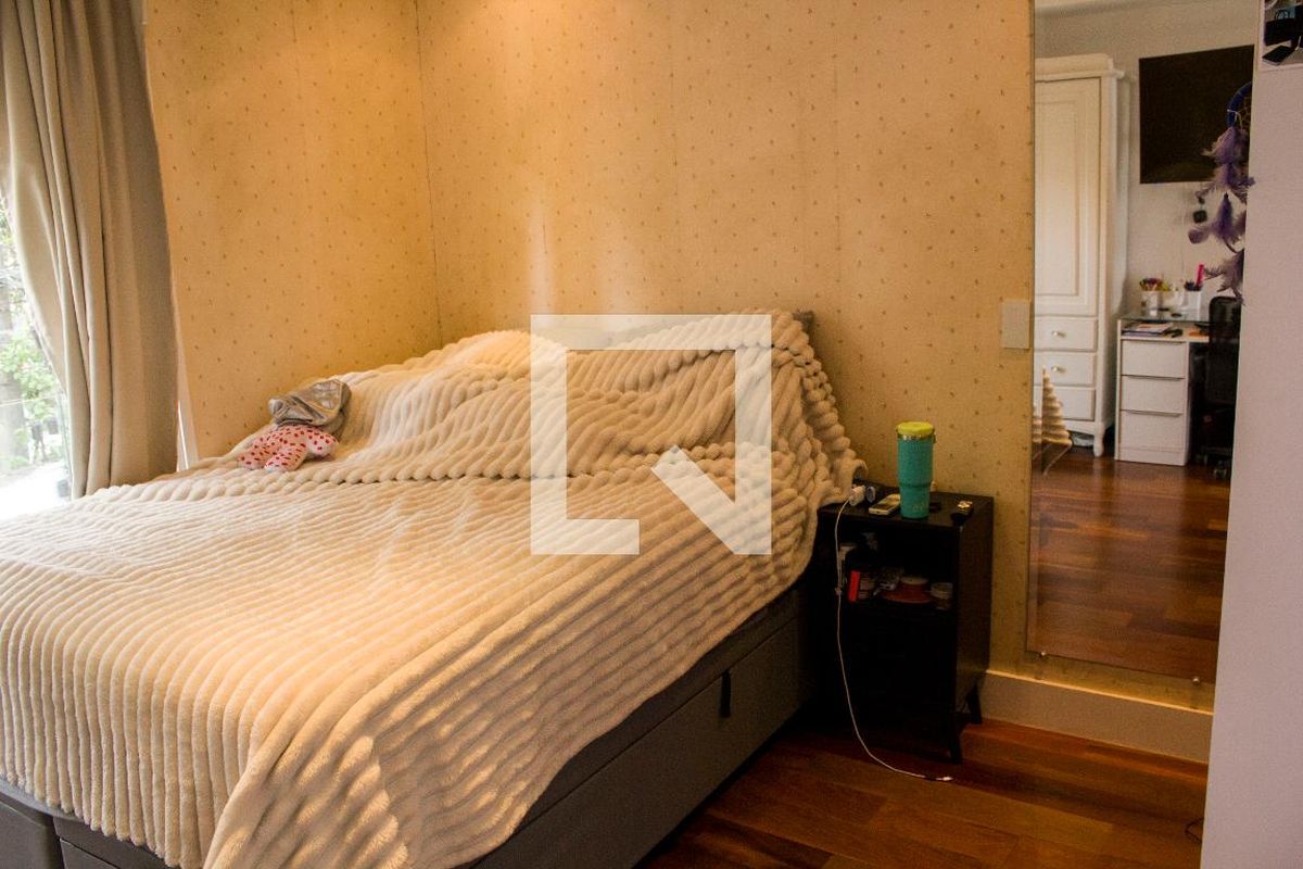 Casa, 3 quartos, 263 m² - Foto 40