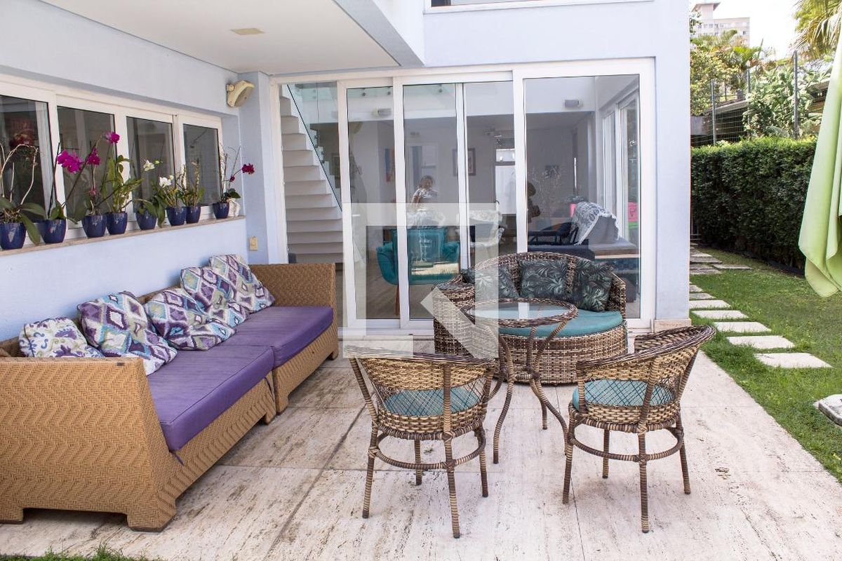 Casa, 3 quartos, 263 m² - Foto 63