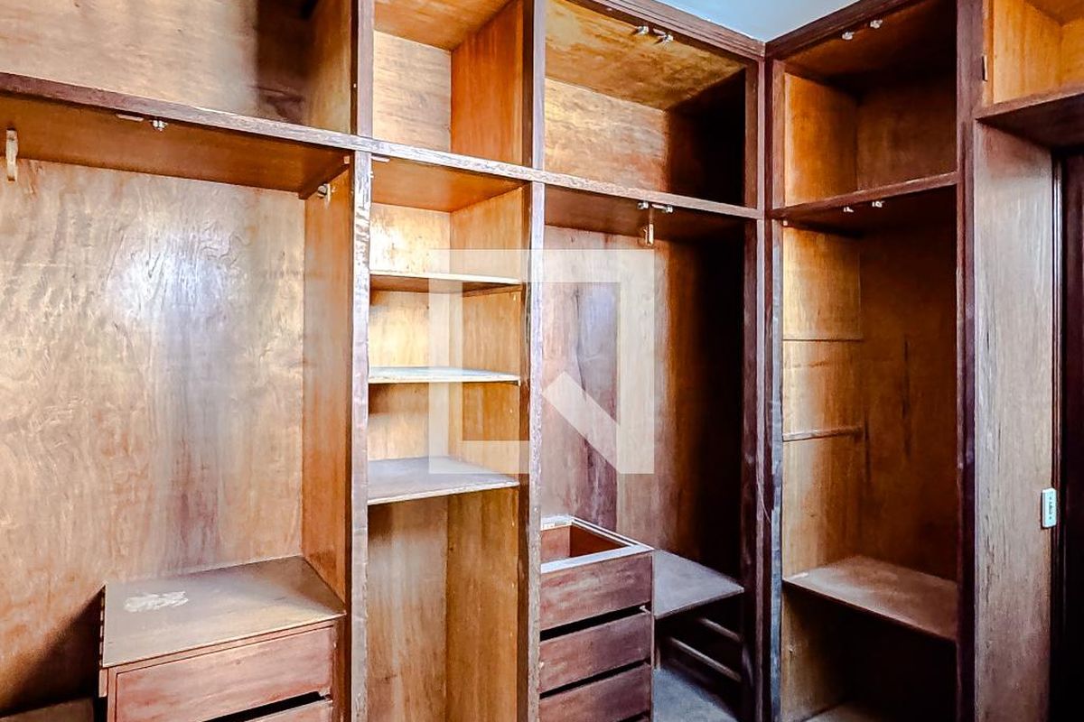Casa, 4 quartos, 310 m² - Foto 17