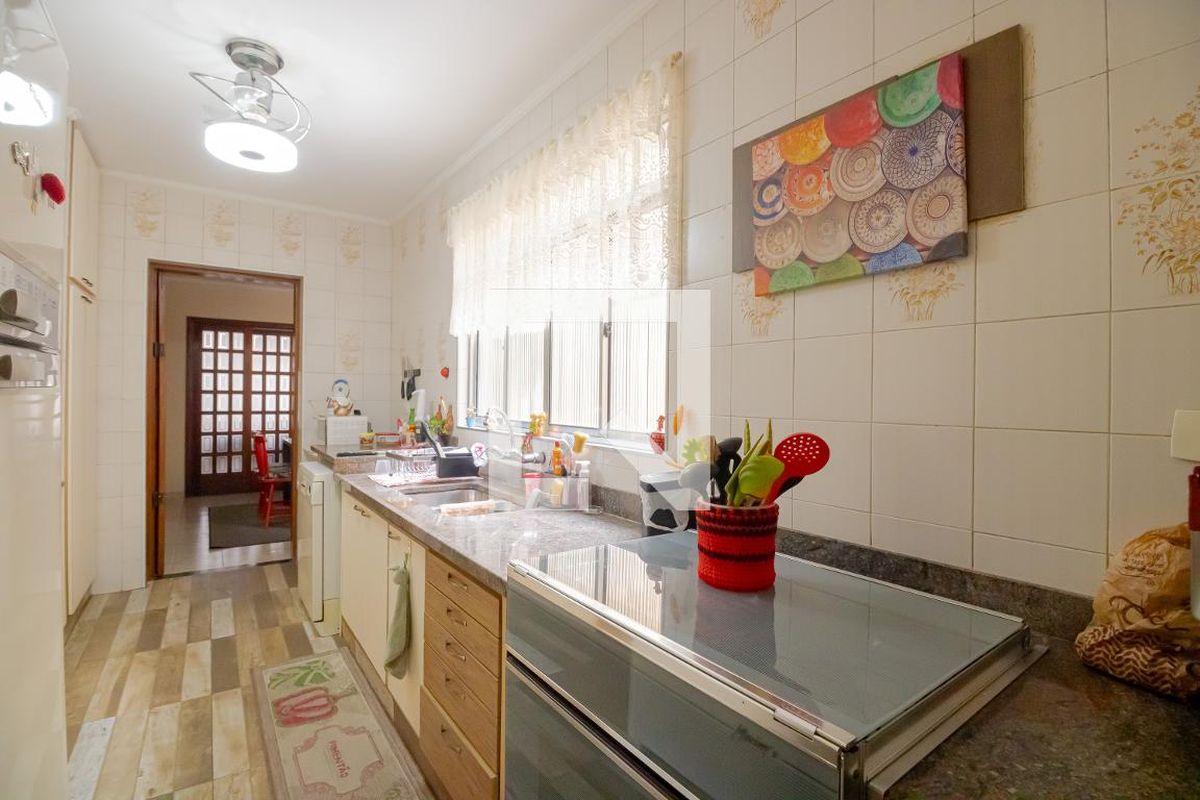 Casa, 4 quartos, 340 m² - Foto 47