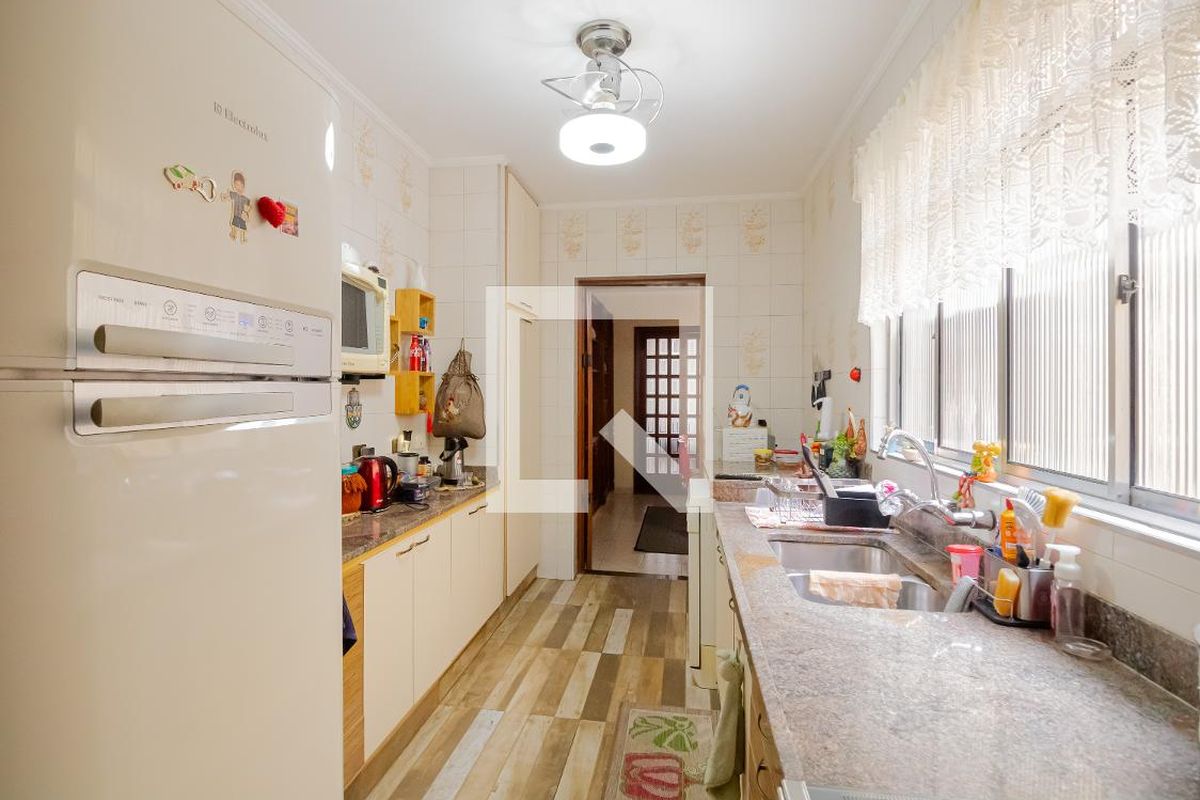 Casa, 4 quartos, 340 m² - Foto 48