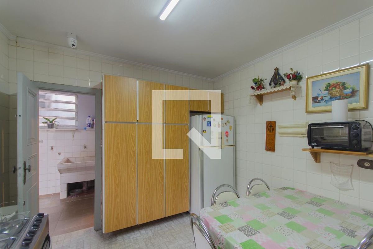 Casa, 3 quartos, 250 m² - Foto 26
