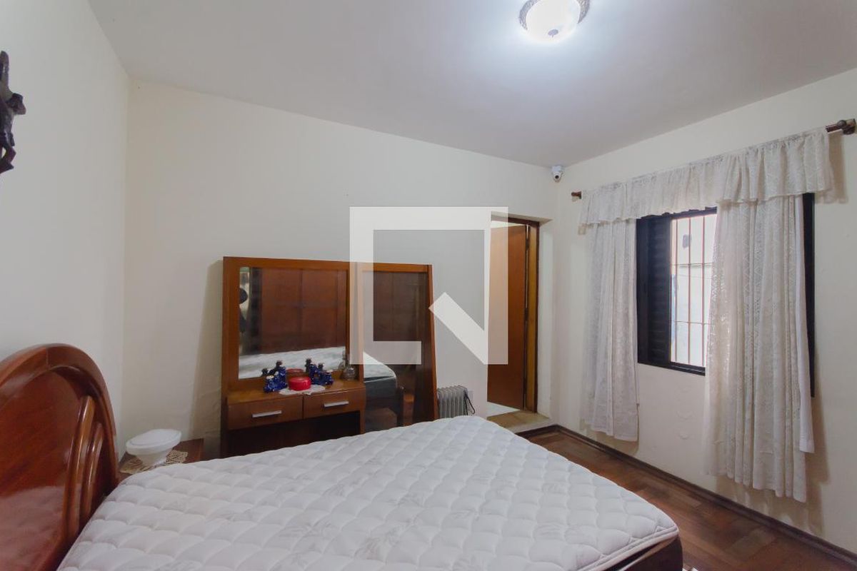 Casa, 3 quartos, 250 m² - Foto 13