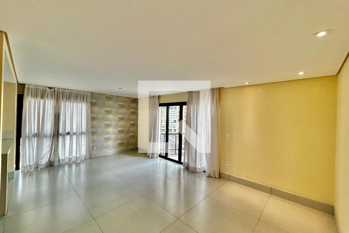 Apartamento, 3 quartos, 156 m² - Foto 1