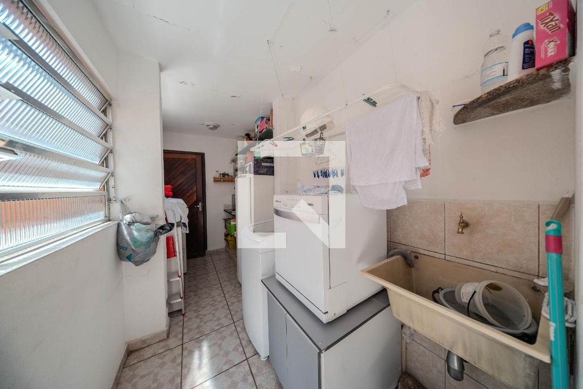 Casa, 6 quartos, 230 m² - Foto 34