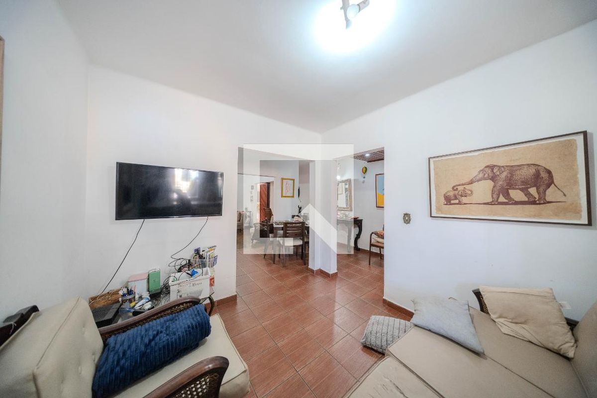 Casa, 6 quartos, 230 m² - Foto 3