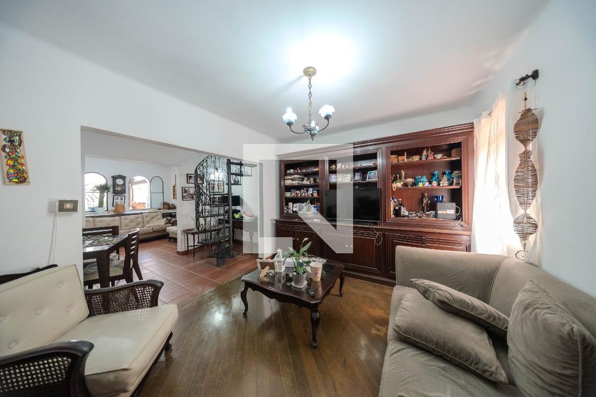 Casa, 6 quartos, 230 m² - Foto 9