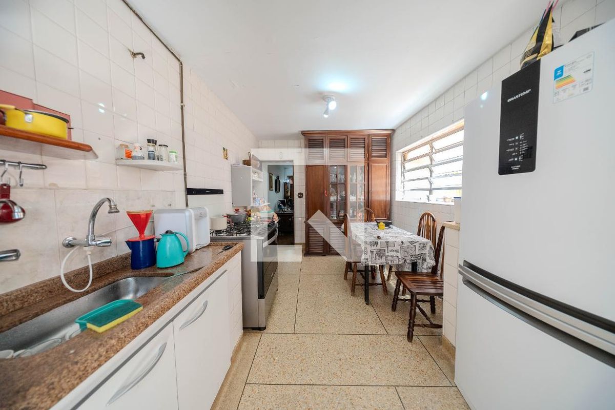 Casa, 6 quartos, 230 m² - Foto 33