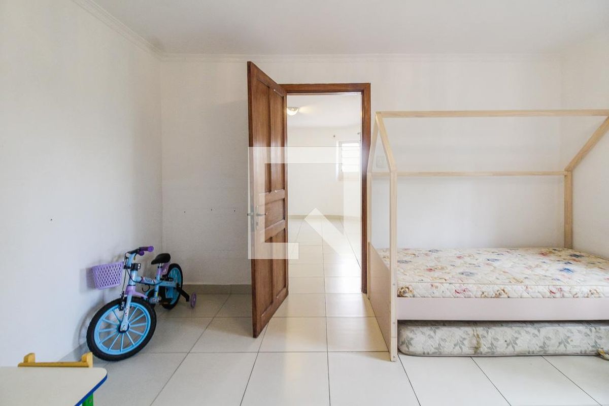 Casa, 3 quartos, 310 m² - Foto 33