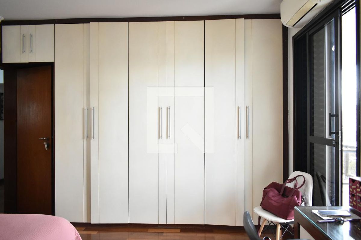 Apartamento, 4 quartos, 223 m² - Foto 35