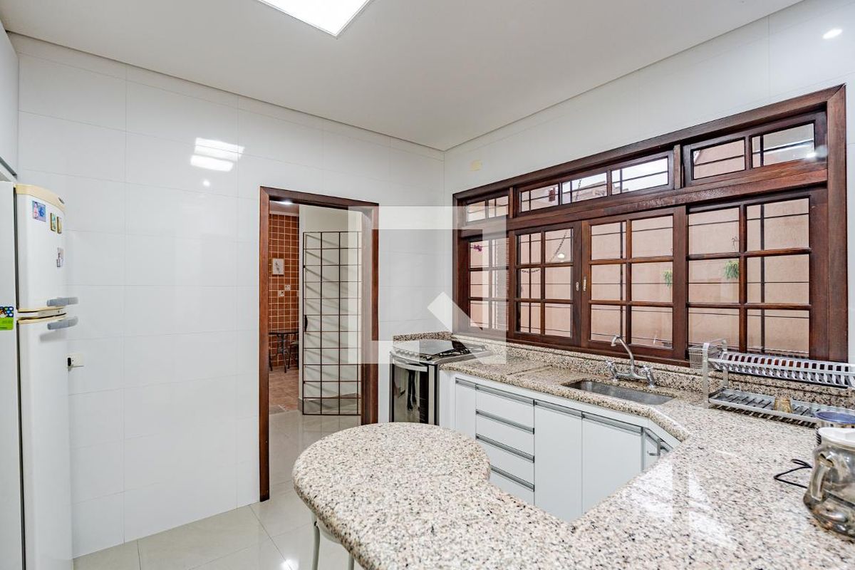 Casa, 3 quartos, 360 m² - Foto 11