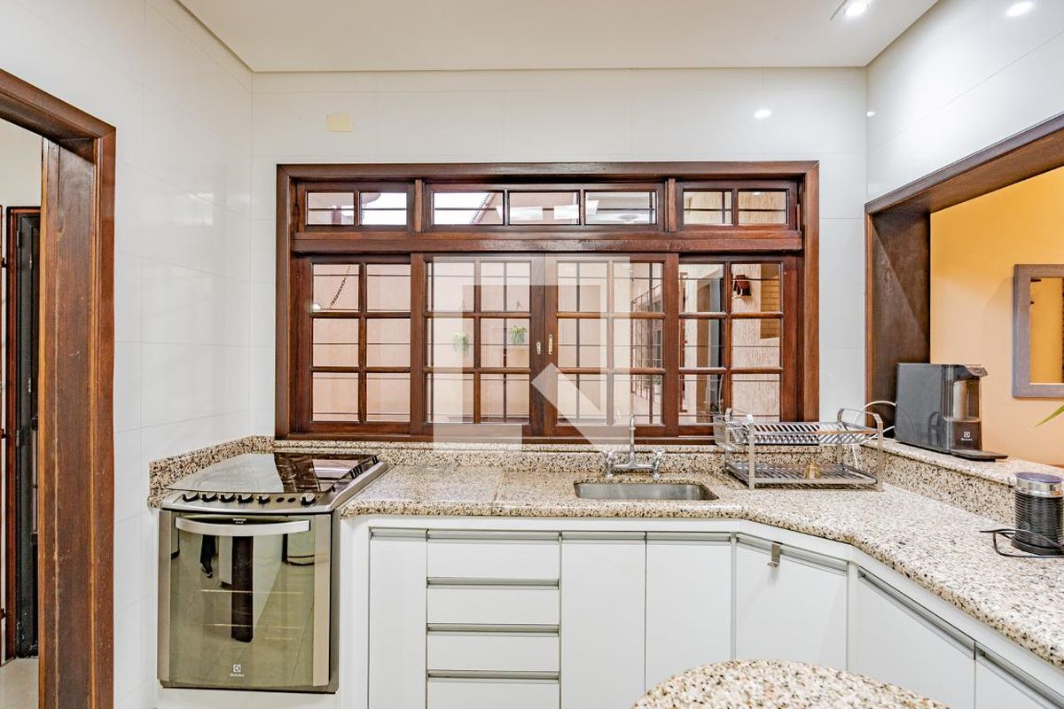 Casa, 3 quartos, 360 m² - Foto 12