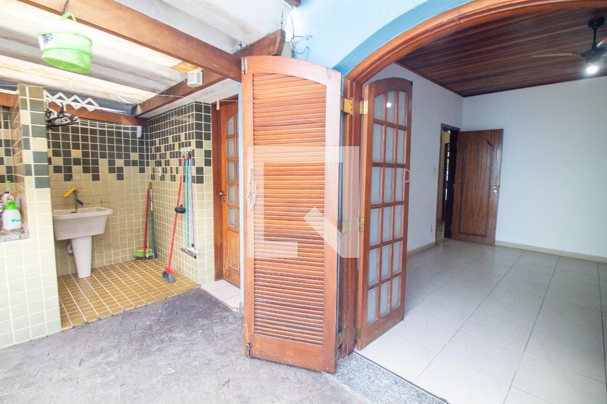 Casa, 4 quartos, 288 m² - Foto 23