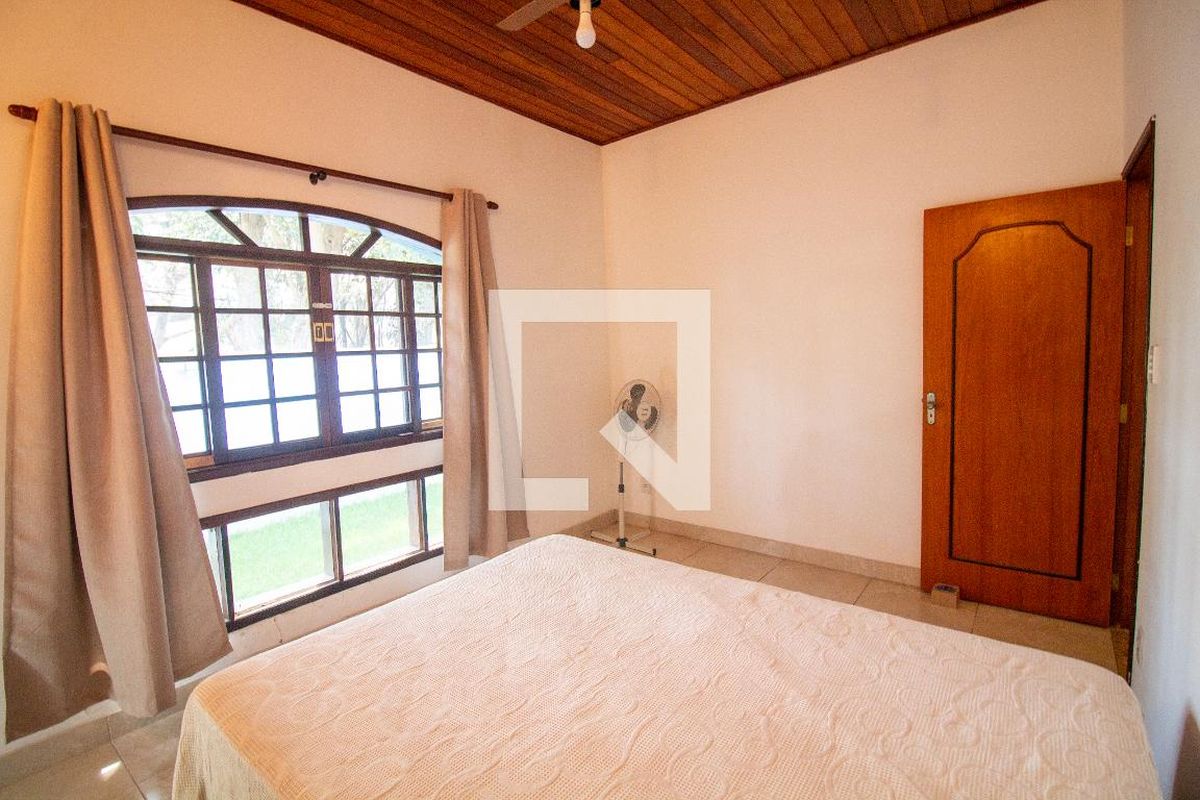 Casa, 4 quartos, 288 m² - Foto 9