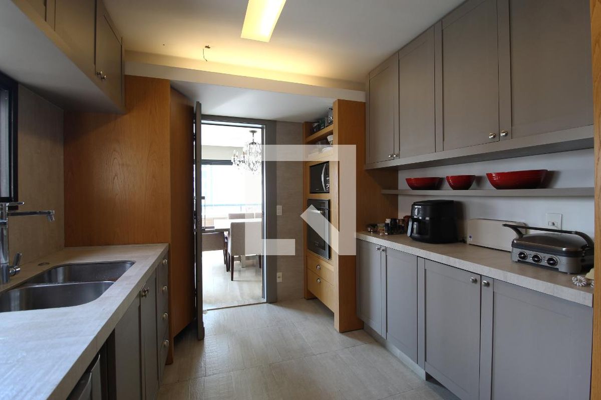 Apartamento, 3 quartos, 184 m² - Foto 34