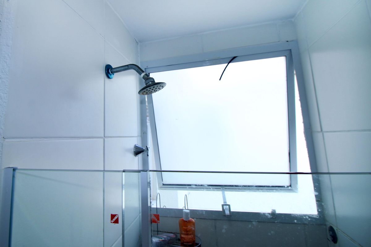 Apartamento com 2 quartos para alugar em Brás de Pina, Rio de Janeiro ...